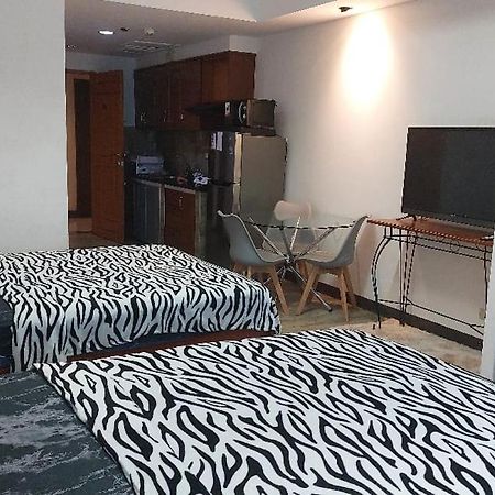 Manila Bay Front Delux Pearl Of The Orient Apartment Exterior photo