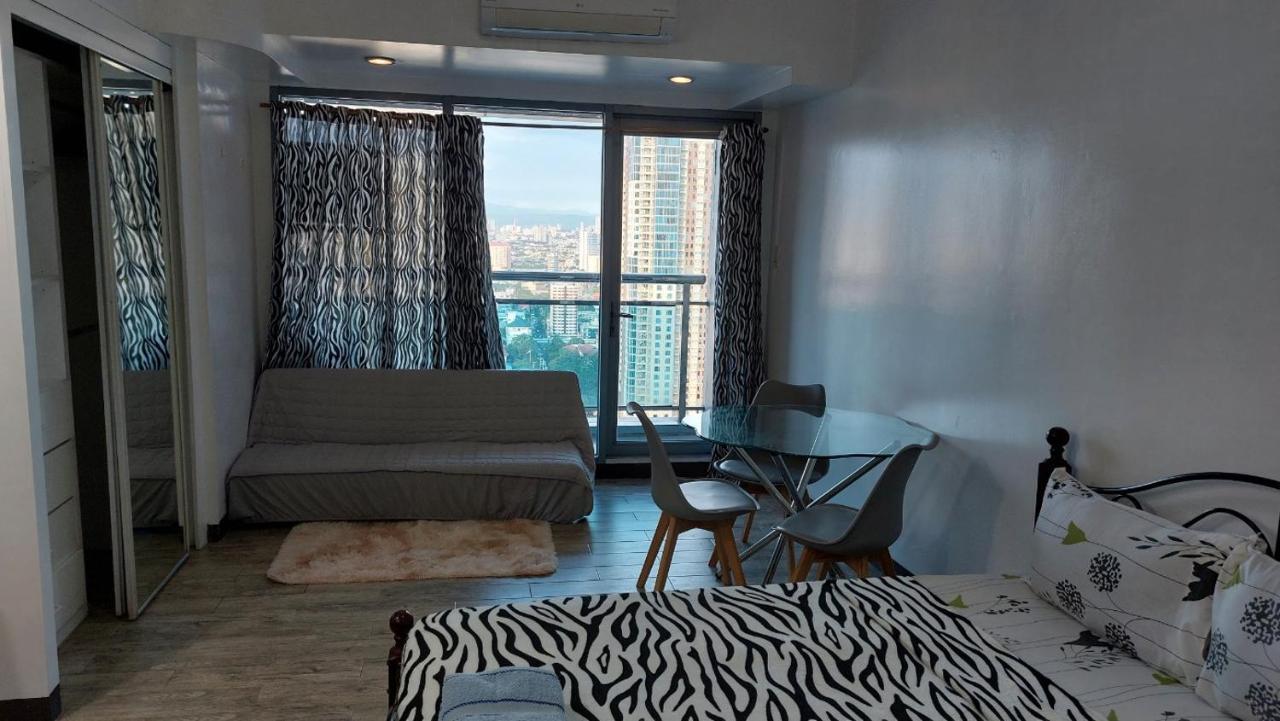 Manila Bay Front Delux Pearl Of The Orient Apartment Exterior photo